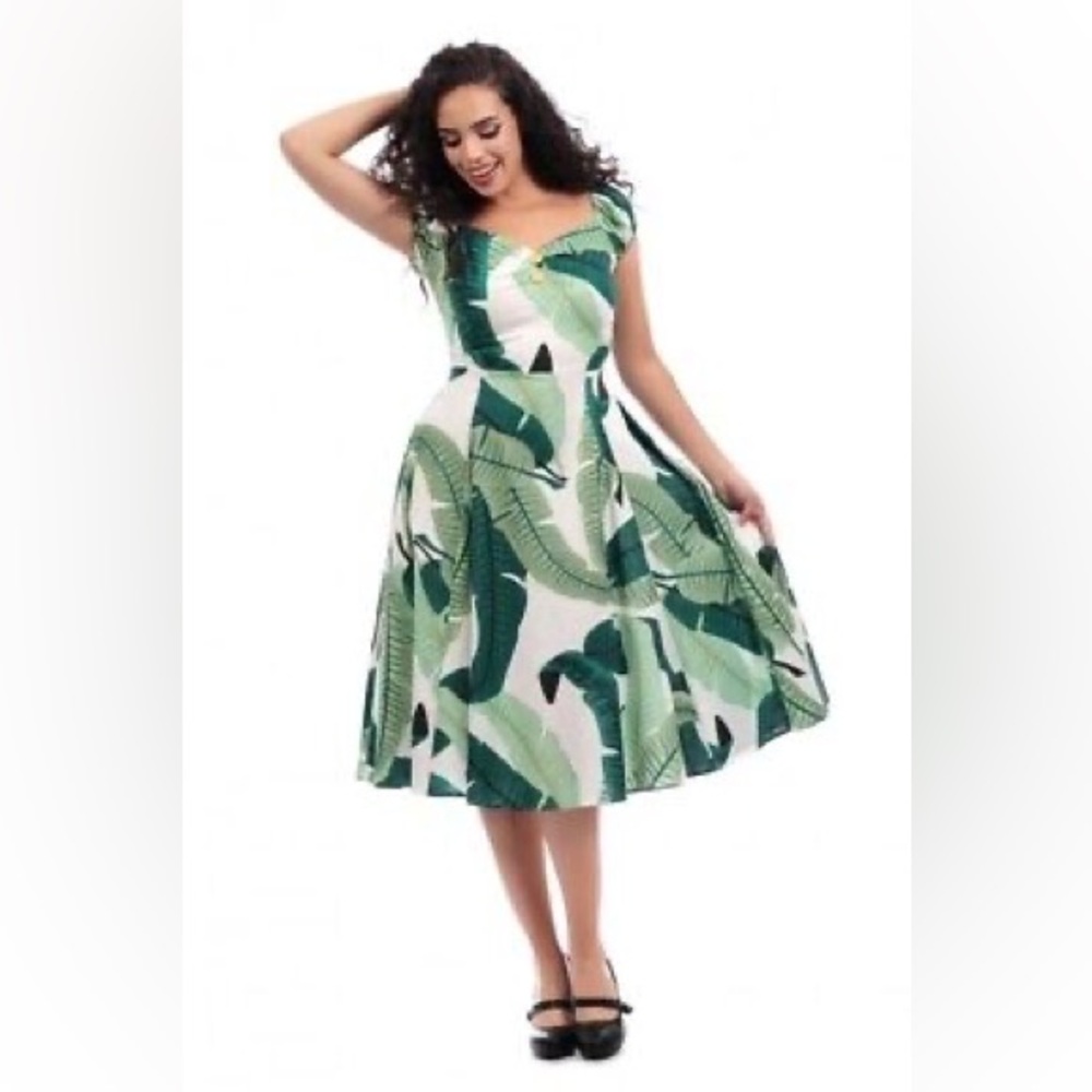 Collectif Green and White Midi Dress